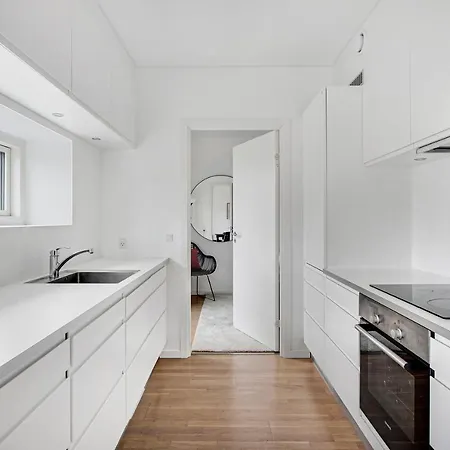 Appartement Sanders Arena - Precious Three-bedroom Close To Metro Station