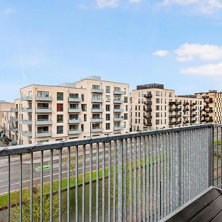 Sanders Arena - Precious Three-bedroom Close To Metro Station Appartement Kopenhagen