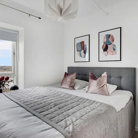 Sanders Arena - Precious Three-bedroom Close To Metro Station Appartement Kopenhagen
