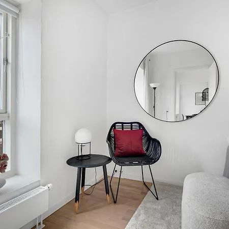 Apartamento Sanders Arena - Precious Three-bedroom Close To Metro Station *
