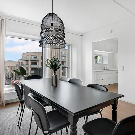 Apartamento Sanders Arena - Precious Three-bedroom Close To Metro Station *